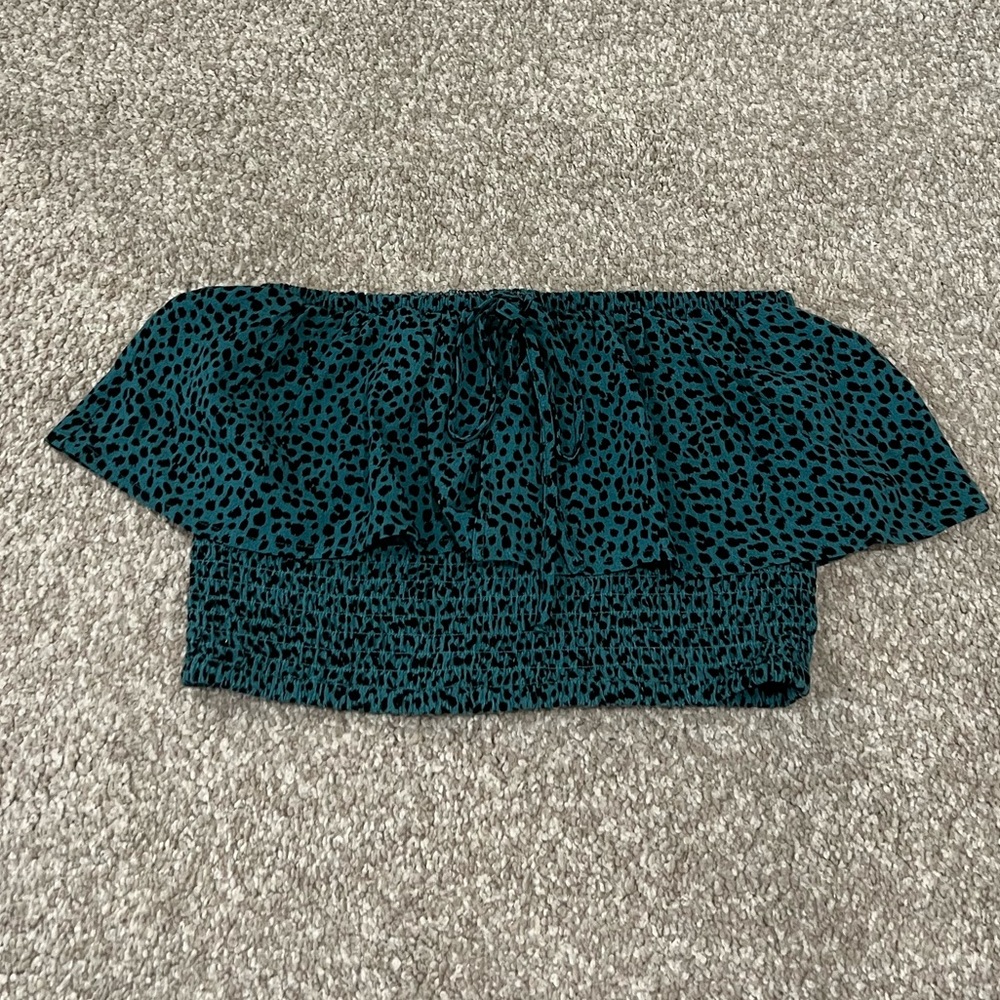 Cropped tube top